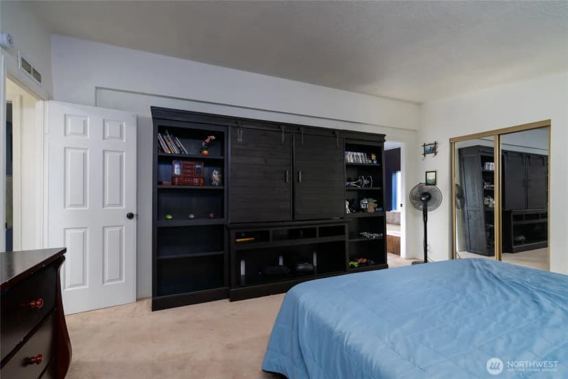 Property photo for 6823 Gibralter Drive, Anacortes photo 18