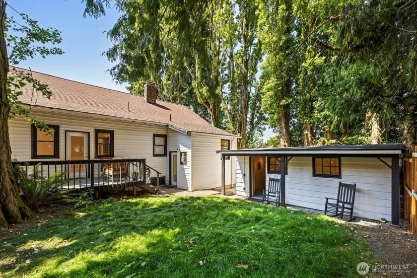 Property photo for 5250 46th Avenue Sw, Seattle photo 24