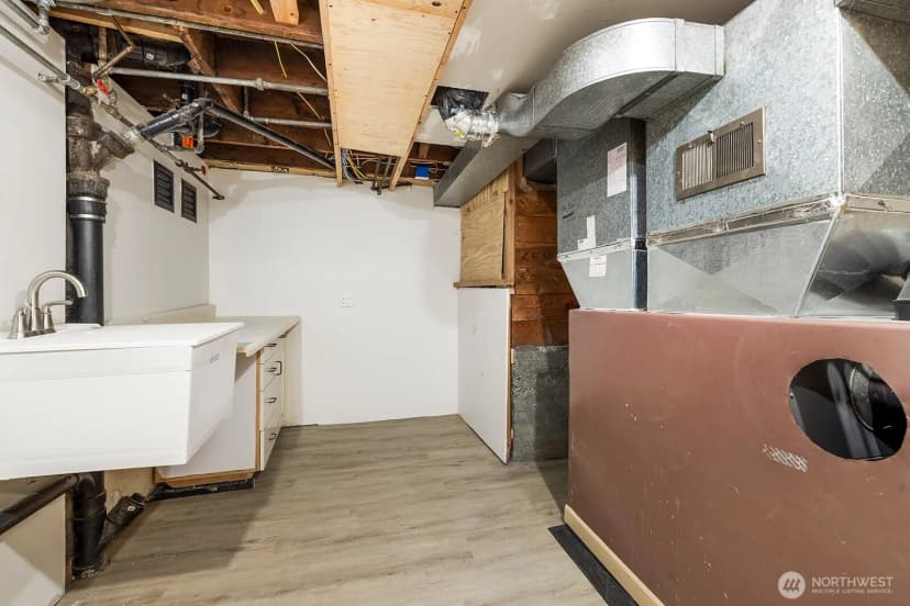 Property photo for 5250 46th Avenue Sw, Seattle photo 29