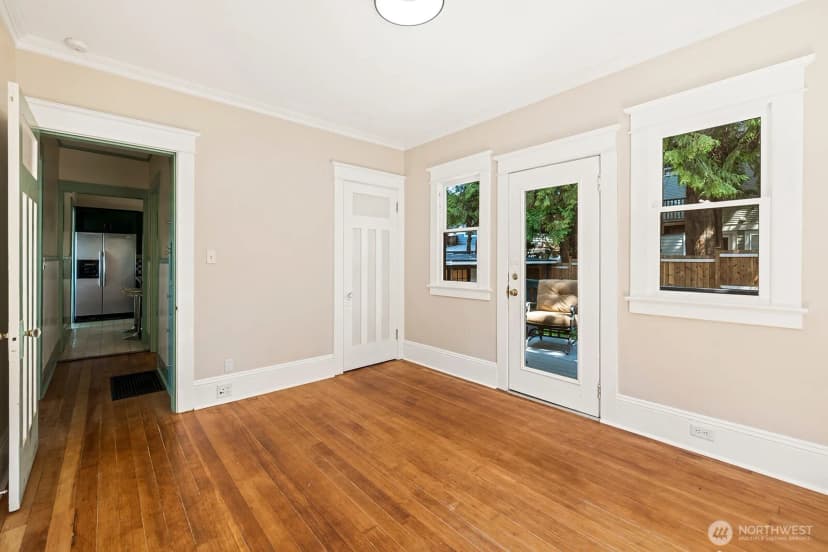 Property photo for 5250 46th Avenue Sw, Seattle photo 11