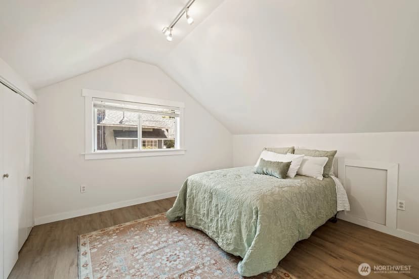 Property photo for 5250 46th Avenue Sw, Seattle photo 20