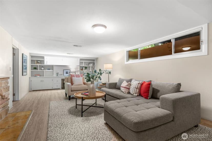 Property photo for 3627 Arapahoe Place W, Seattle photo 22