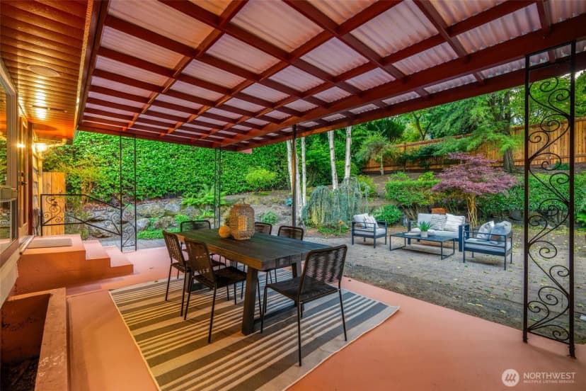 Property photo for 3627 Arapahoe Place W, Seattle photo 37