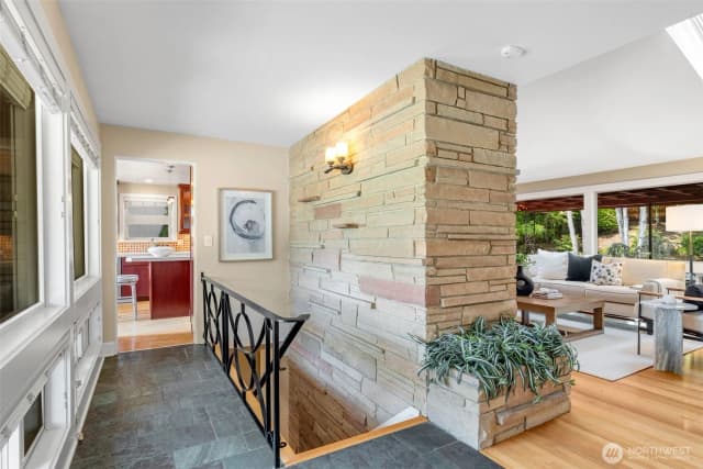 Property photo for 3627 Arapahoe Place W, Seattle photo 5