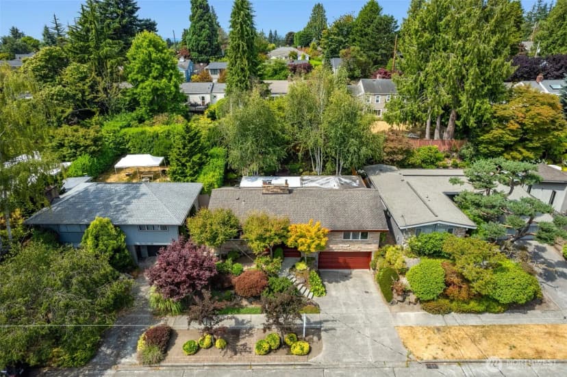 Property photo for 3627 Arapahoe Place W, Seattle photo 30