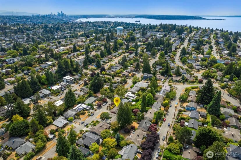 Property photo for 3627 Arapahoe Place W, Seattle photo 32