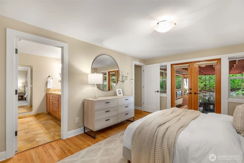 Property photo for 3627 Arapahoe Place W, Seattle photo 17