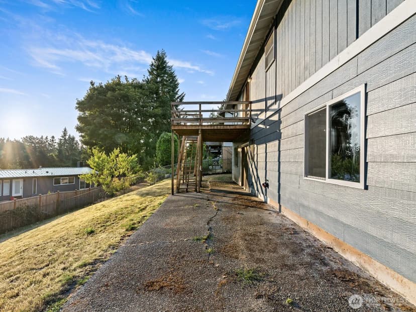 Property photo for 18851 129th Place Sw, Renton photo 31