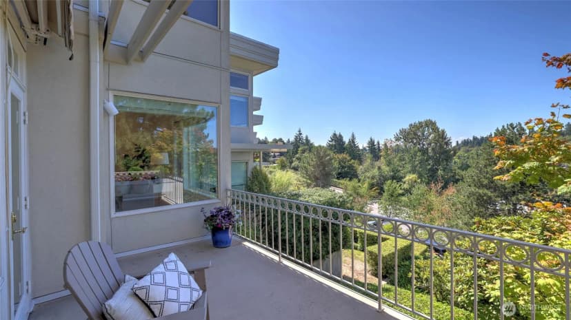 Property photo for 3304 81st Place Se #d, Mercer Island photo 16