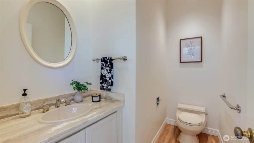Property photo for 3304 81st Place Se #d, Mercer Island photo 18