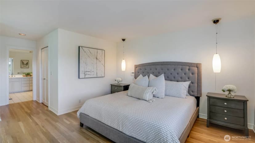 Property photo for 3304 81st Place Se #d, Mercer Island photo 20