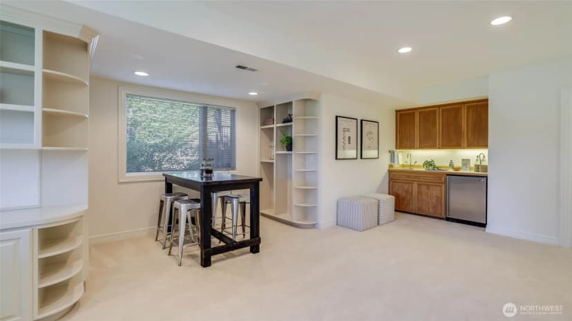 Property photo for 3304 81st Place Se #d, Mercer Island photo 29