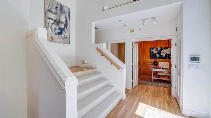 Property photo for 3304 81st Place Se #d, Mercer Island photo 7