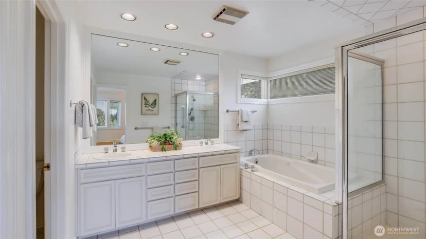 Property photo for 3304 81st Place Se #d, Mercer Island photo 22