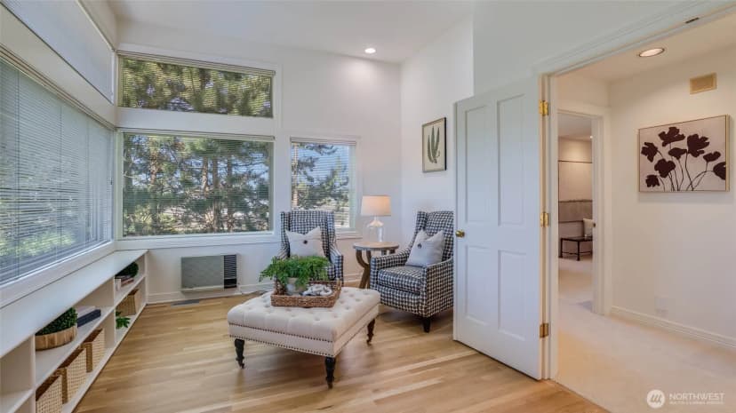 Property photo for 3304 81st Place Se #d, Mercer Island photo 23