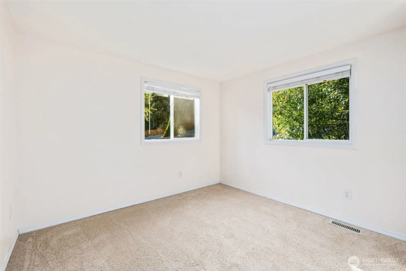 Property photo for 3410 166th Avenue Se, Bellevue photo 23