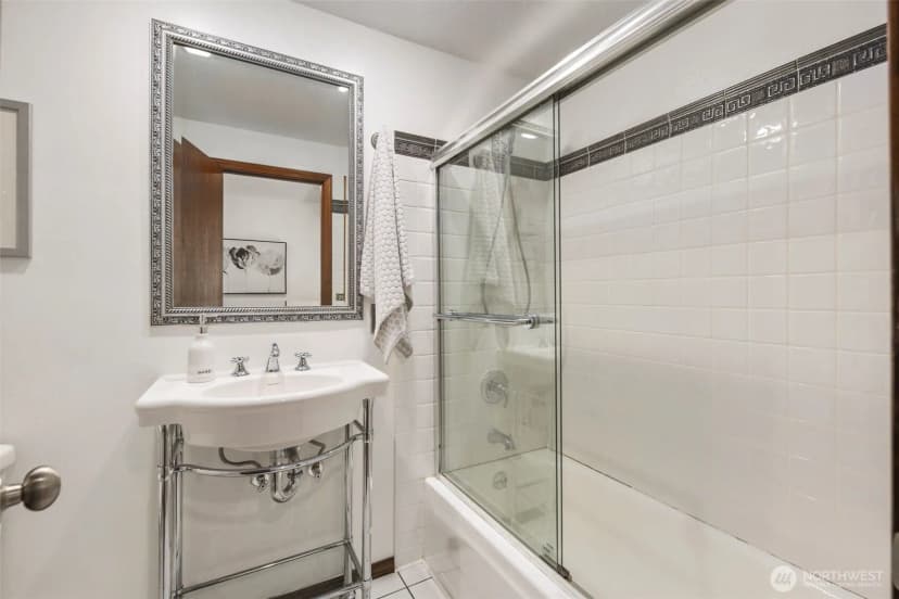 Property photo for 3410 166th Avenue Se, Bellevue photo 29
