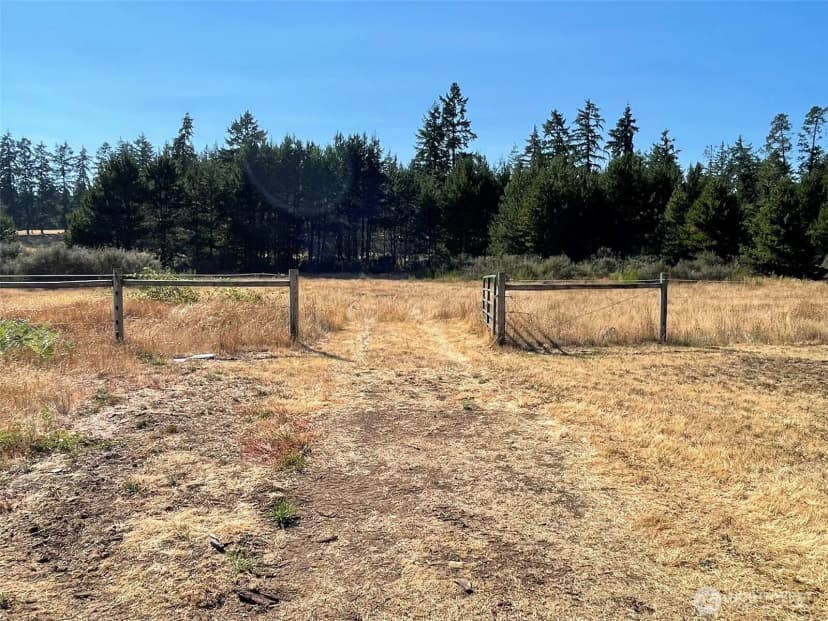 Property photo for 12650 Lindi Lane Sw, Port Orchard photo 6