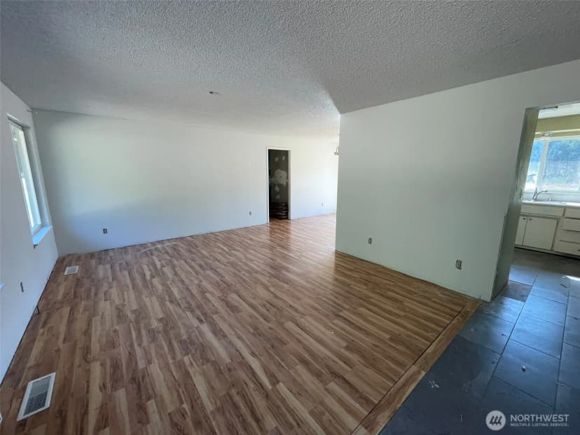Property photo for 12650 Lindi Lane Sw, Port Orchard photo 16