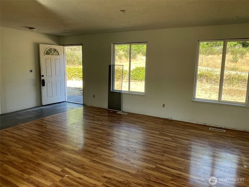 Property photo for 12650 Lindi Lane Sw, Port Orchard photo 34