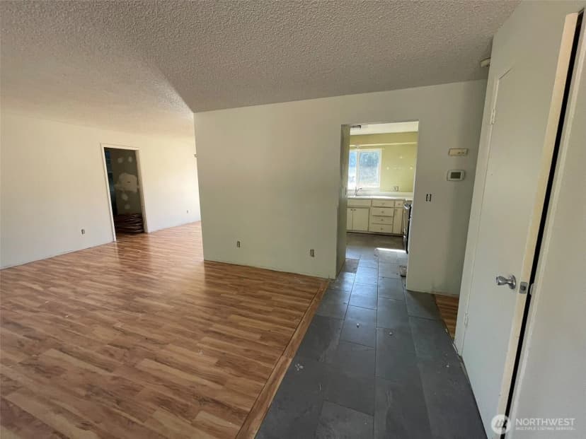 Property photo for 12650 Lindi Lane Sw, Port Orchard photo 17