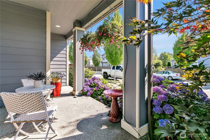Property photo for 32725 Maple Avenue Se, Black Diamond photo 2