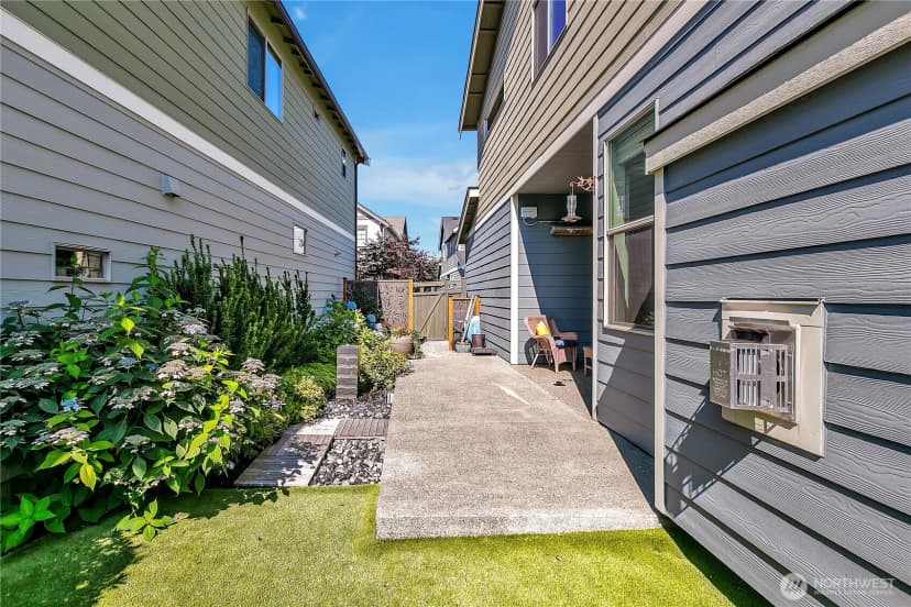 Property photo for 32725 Maple Avenue Se, Black Diamond photo 36