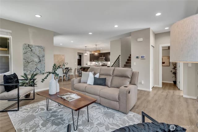 Property photo for 32725 Maple Avenue Se, Black Diamond photo 5