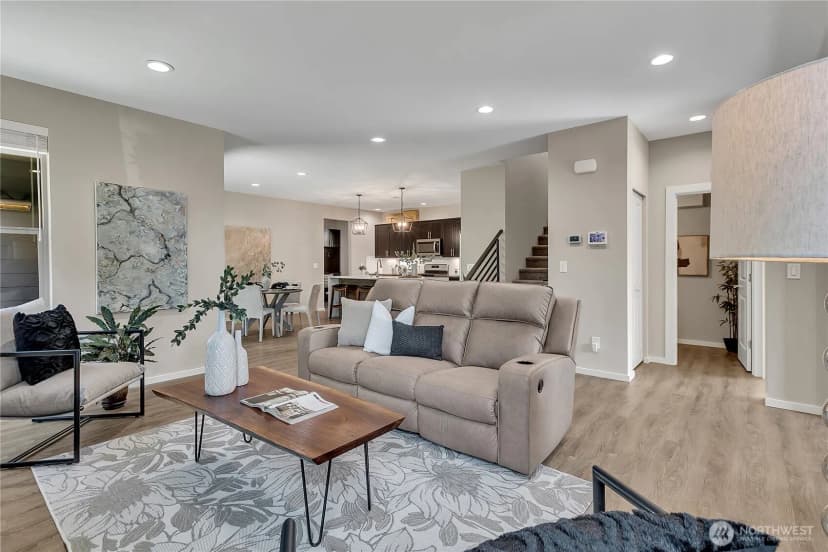 Property photo for 32725 Maple Avenue Se, Black Diamond photo 5