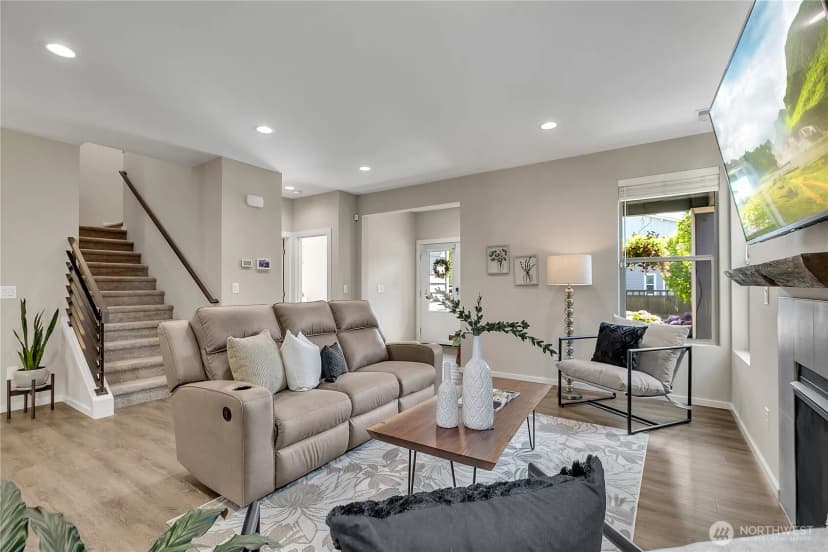 Property photo for 32725 Maple Avenue Se, Black Diamond photo 6