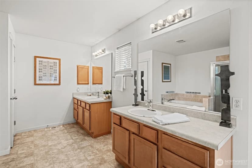 Property photo for 29754 214th Avenue Se, Kent photo 18