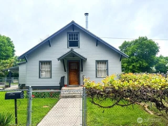 Property photo for 460 E Columbia Avenue, Colville photo 2