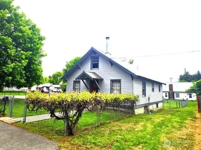 Property photo for 460 E Columbia Avenue, Colville photo 3