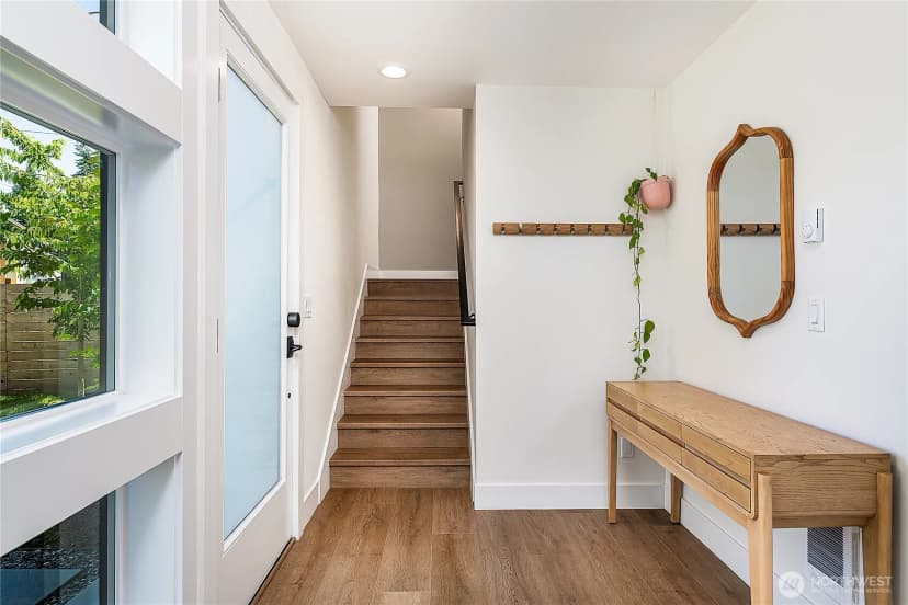 Property photo for 341 Nw 90th Street, Seattle photo 2