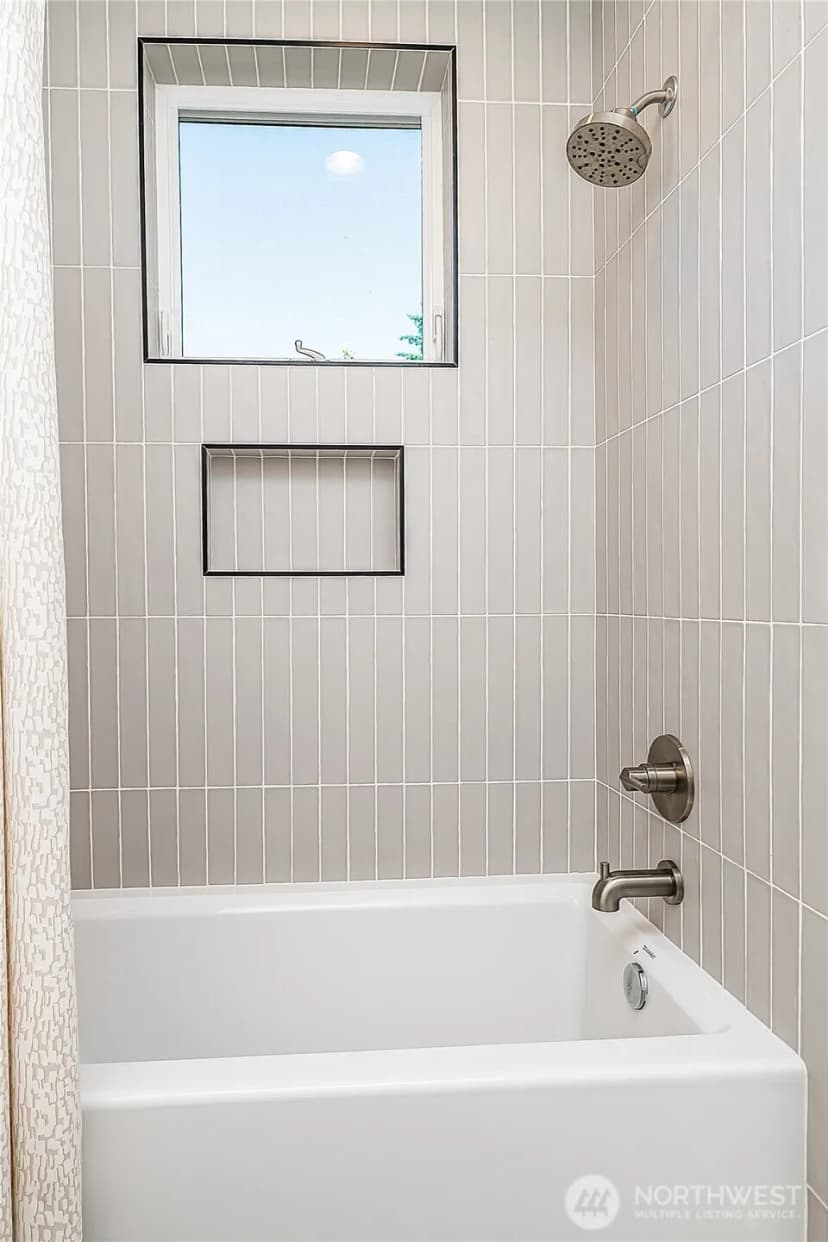 Property photo for 341 Nw 90th Street, Seattle photo 17