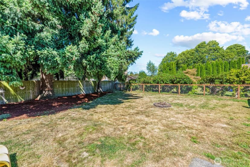 Property photo for 3226 Maple Street, Longview photo 24
