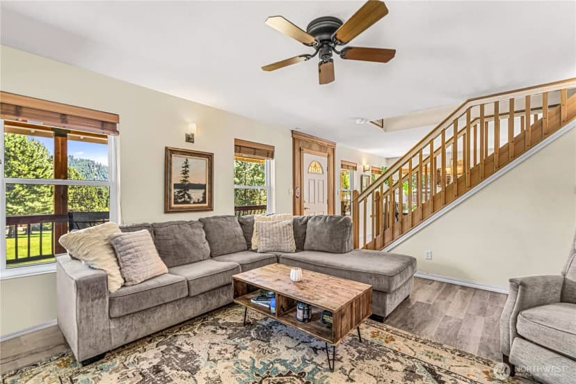 Property photo for 17558 River Road, Leavenworth photo 8