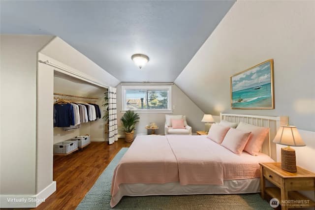 Property photo for 1413 14th St, Anacortes photo 4