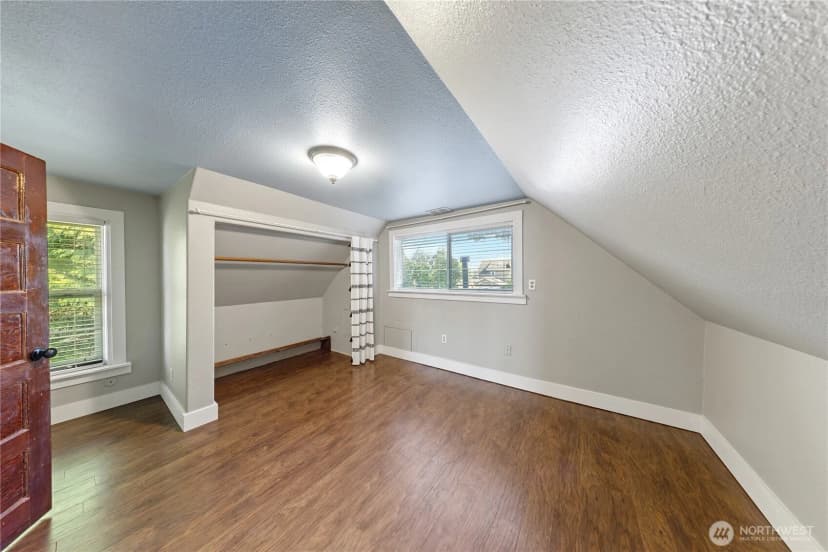 Property photo for 1413 14th St, Anacortes photo 19