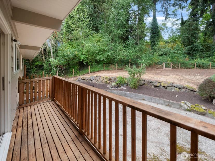 Property photo for 817 S 297th Place, Federal Way photo 30