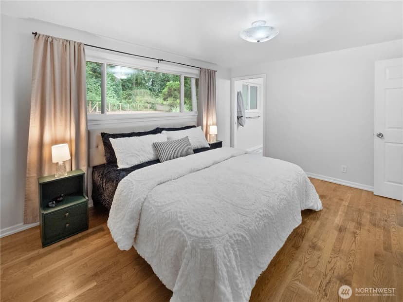 Property photo for 817 S 297th Place, Federal Way photo 11