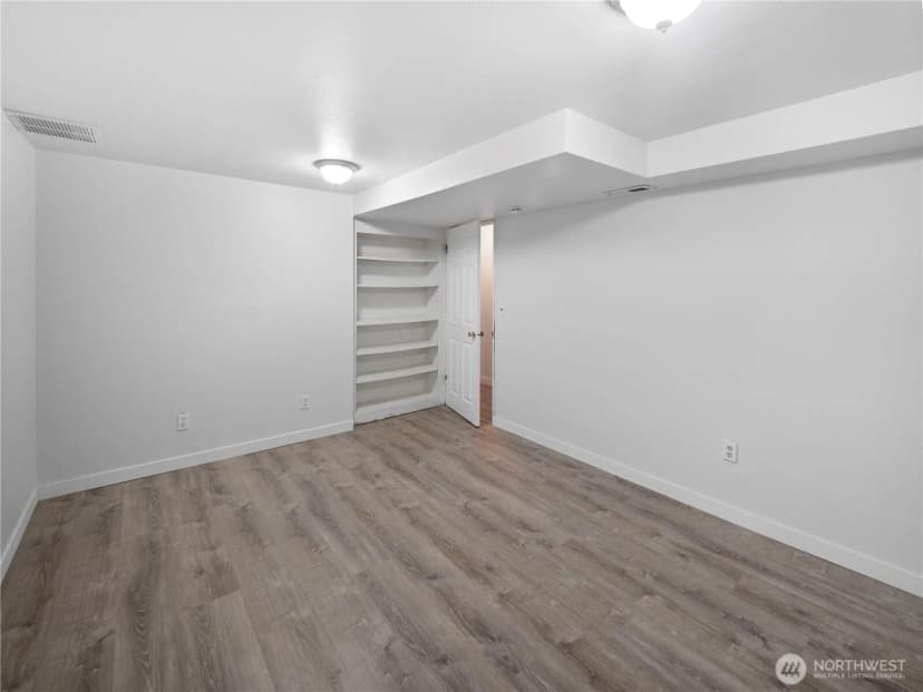 Property photo for 817 S 297th Place, Federal Way photo 25
