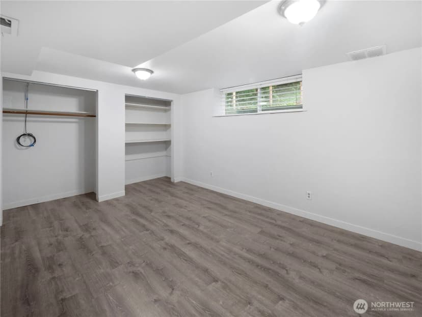 Property photo for 817 S 297th Place, Federal Way photo 24
