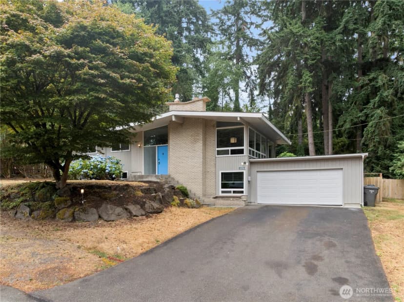 Property photo for 817 S 297th Place, Federal Way