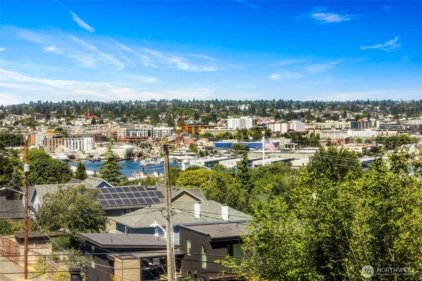 Property photo for 2800 W Elmore Place, Seattle photo 37