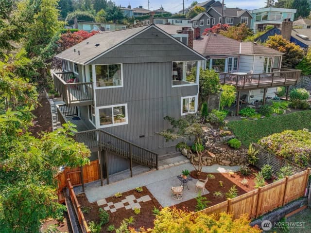 Property photo for 2800 W Elmore Place, Seattle