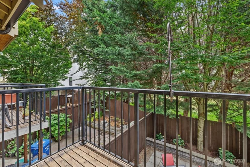 Property photo for 9748 4th Avenue Nw #b, Seattle photo 17