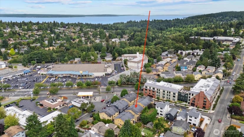 Property photo for 9748 4th Avenue Nw #b, Seattle photo 2