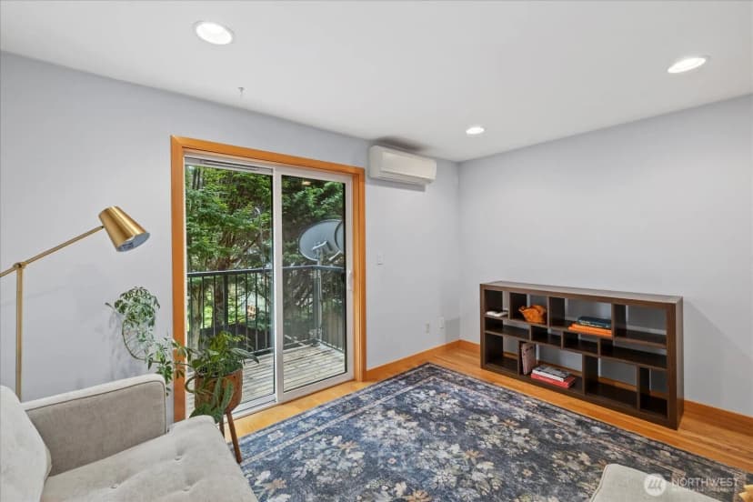 Property photo for 9748 4th Avenue Nw #b, Seattle photo 15