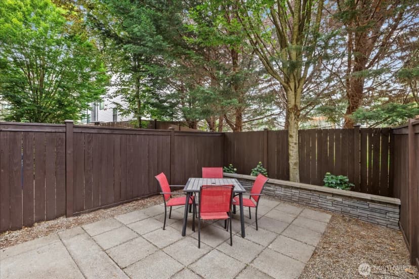 Property photo for 9748 4th Avenue Nw #b, Seattle photo 7